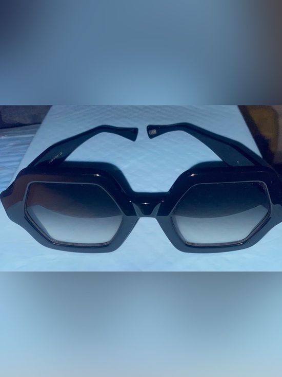Women’s Black Octagon Frame Sunglasses main image 8